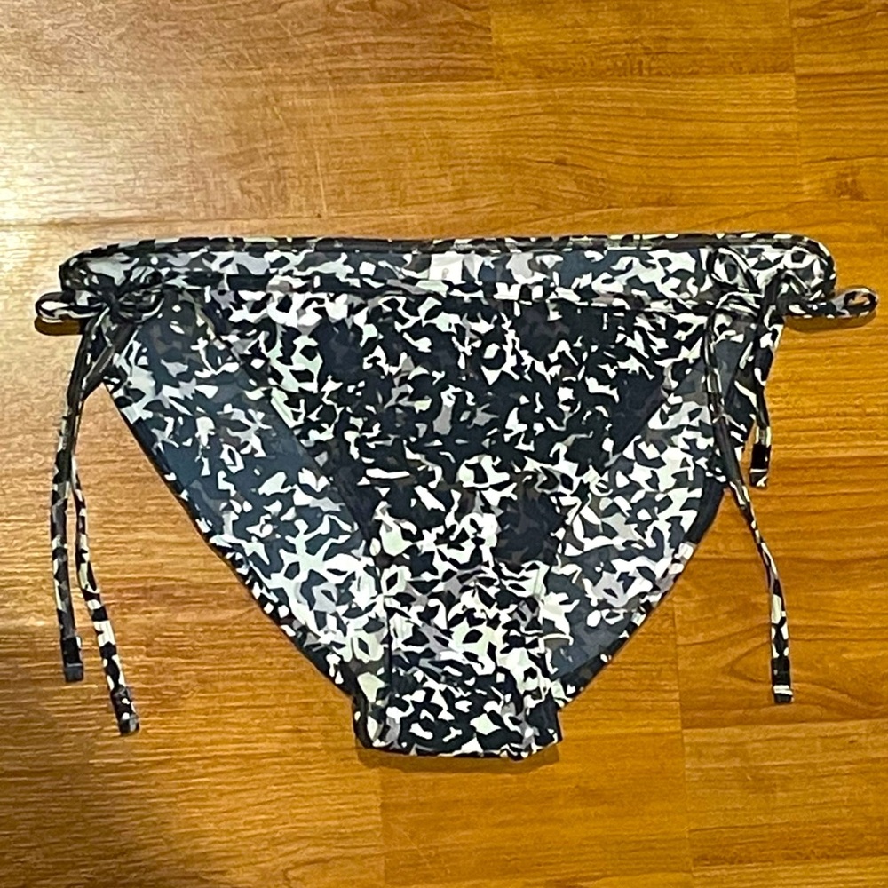 Brand New Gap Body Bikini bottom